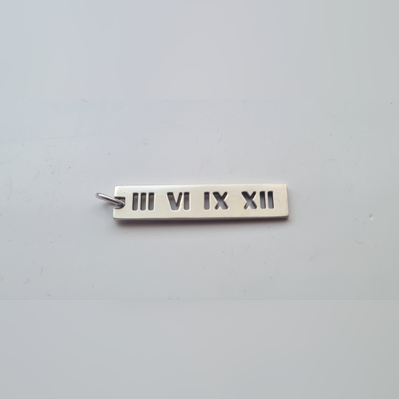 TIFFANY & CO ATLAS STERLING SILVER PENDANT - Picture 2 of 8